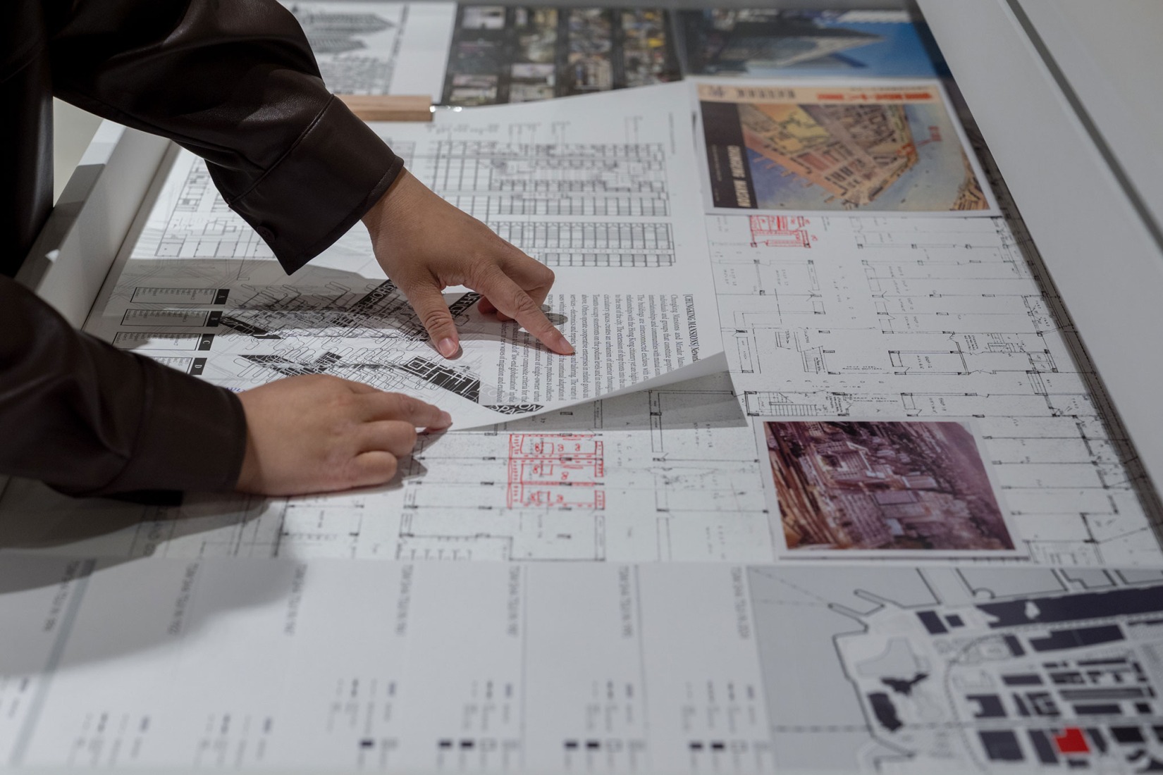 "Multiple Mansions". Projecting Future Heritage: A Hong Kong Archive. Photograph by Oliver Yin Law.