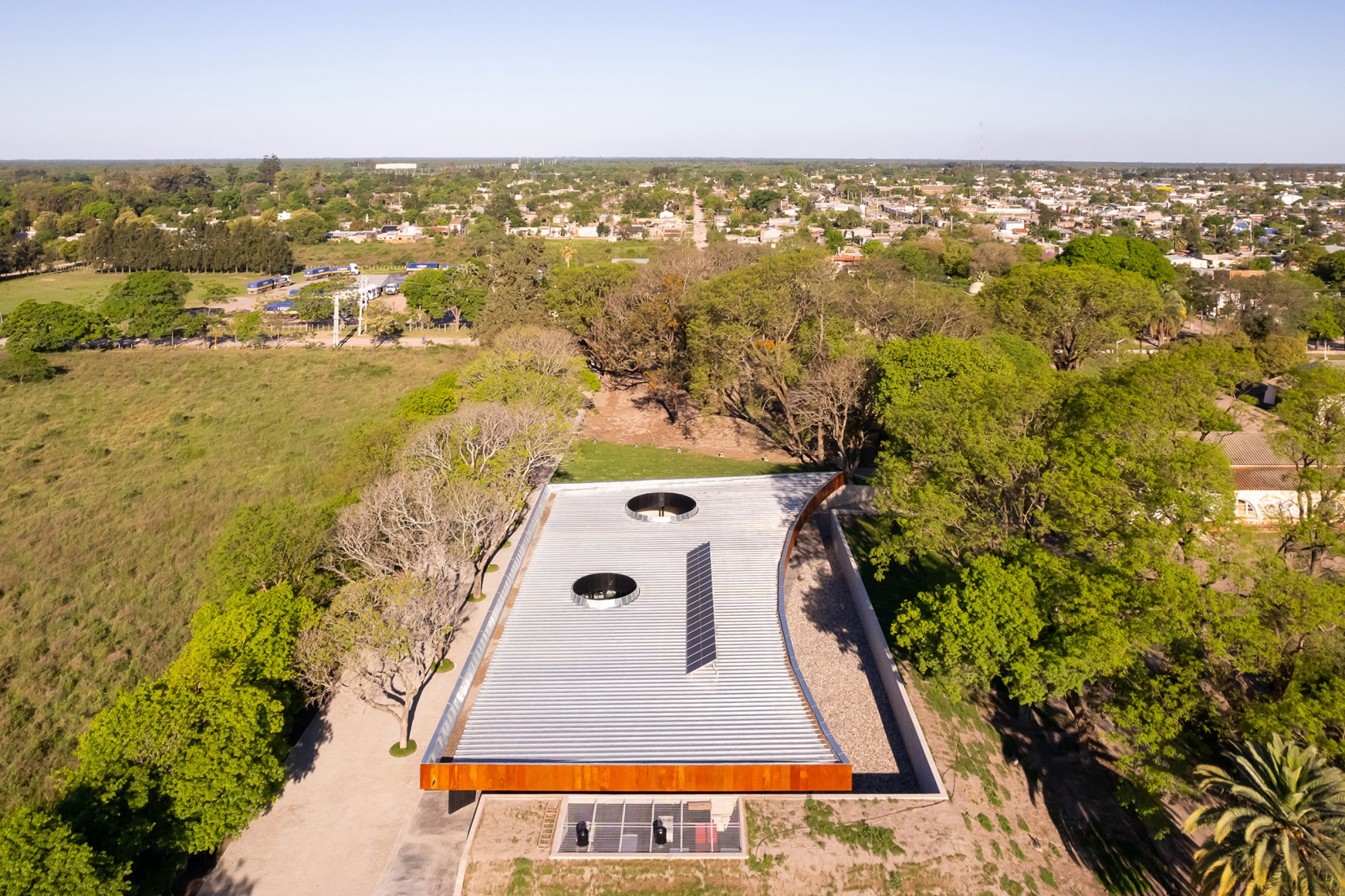 Judicial Morgue for the city of Vera. Photograph by Ramiro Sosa.