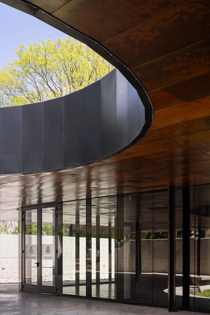 Judicial Morgue for the city of Vera. Photograph by Ramiro Sosa.