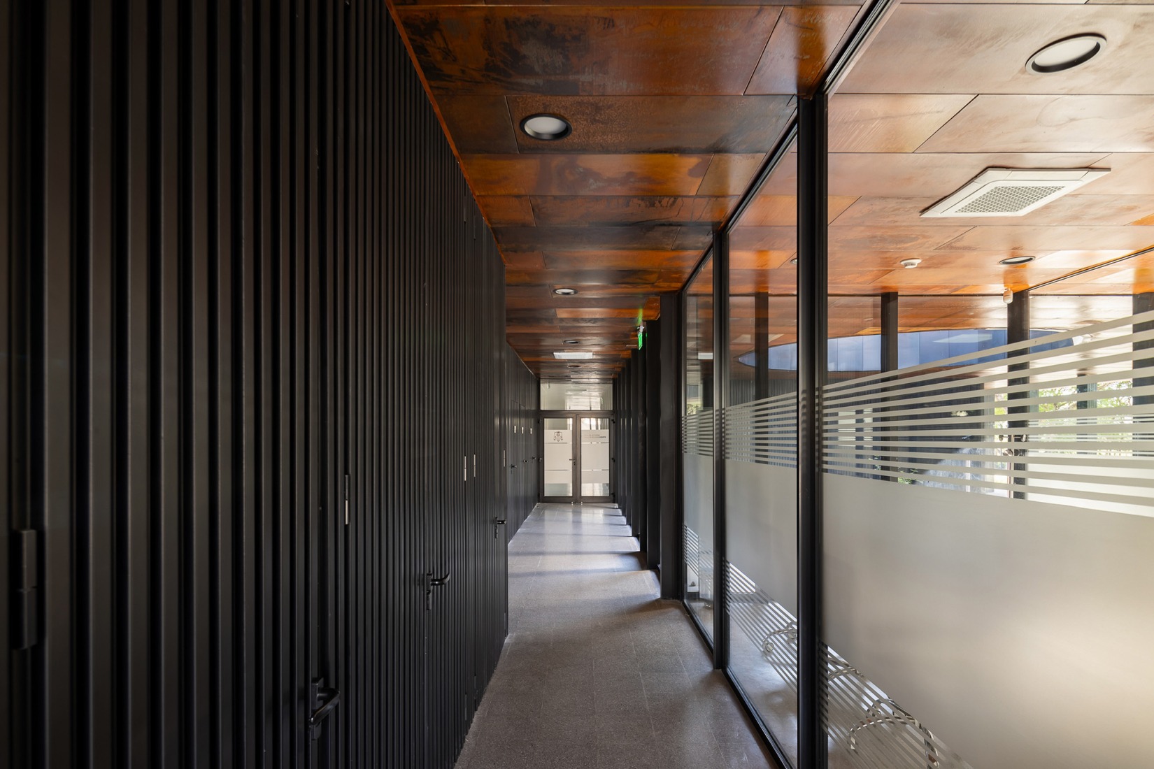Judicial Morgue for the city of Vera. Photograph by Ramiro Sosa.