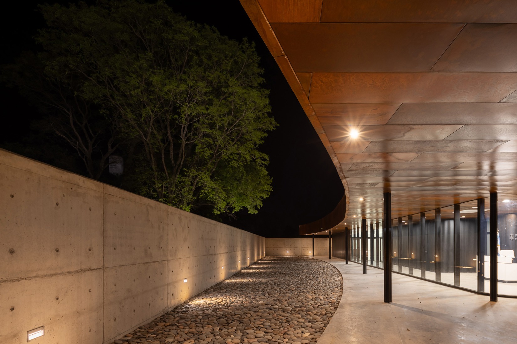Judicial Morgue for the city of Vera. Photograph by Ramiro Sosa.