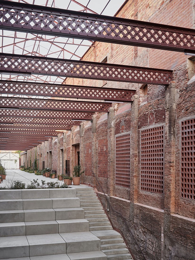 Rehabilitation of the Vapor Cortès - Prodis 1923 by Harquitectes. Photograph by Adrià Goula.