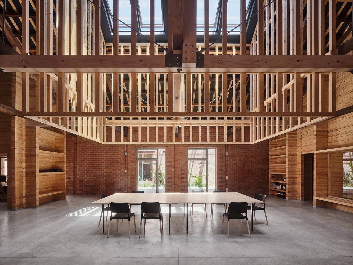 Renovation of the Vapor Cortès - Prodis 1923 by Harquitectes. Photograph by Adrià Goula.