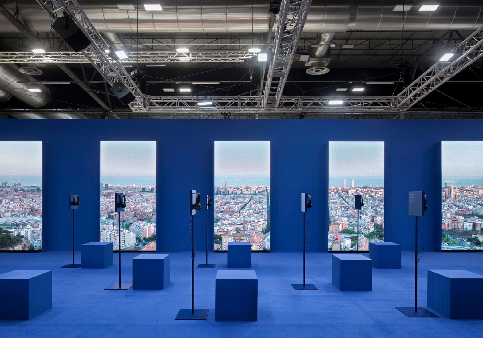 Pabellón para Barcelona en FITUR 2025 por Pineda Monedero + Jaime Prous Architects. Fotografía por Del Rio Bani.