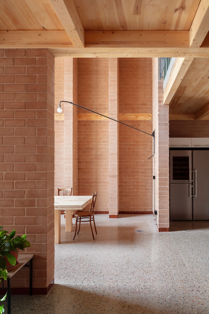 "La Sequieta" House by Lacol SCCL. Photograph by Milena Villalba.