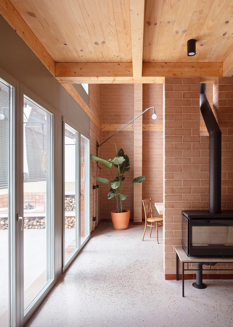"La Sequieta" House by Lacol SCCL. Photograph by Milena Villalba.