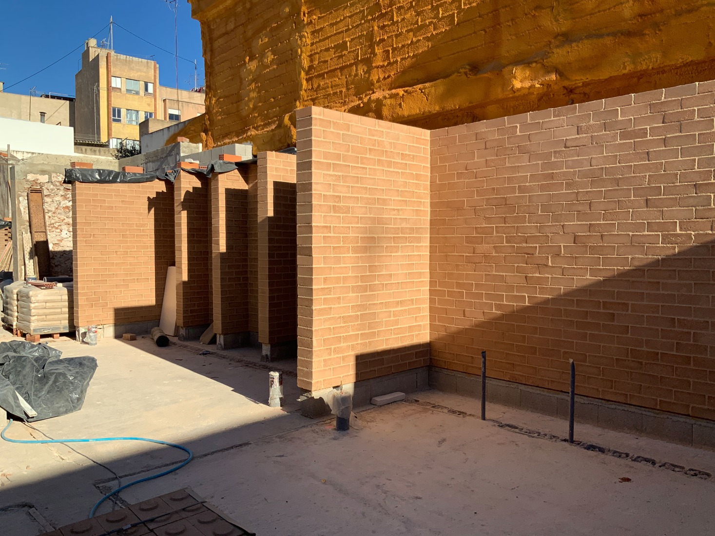 Construction photos. "La Sequieta" House by Lacol SCCL.