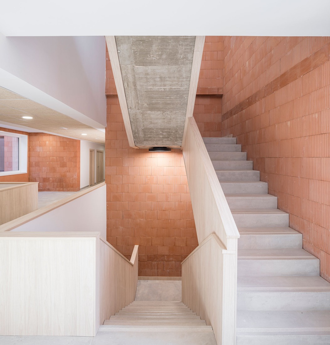 Socio Cultural Centre "El Ensanche" by Parra Arquitectos + José Miguel Useros. Photography by Imagen Subliminal.