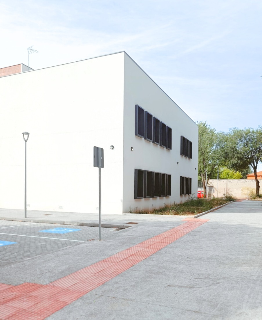 Socio Cultural Centre "El Ensanche" by Parra Arquitectos + José Miguel Useros. Photography by Enrique Parra.