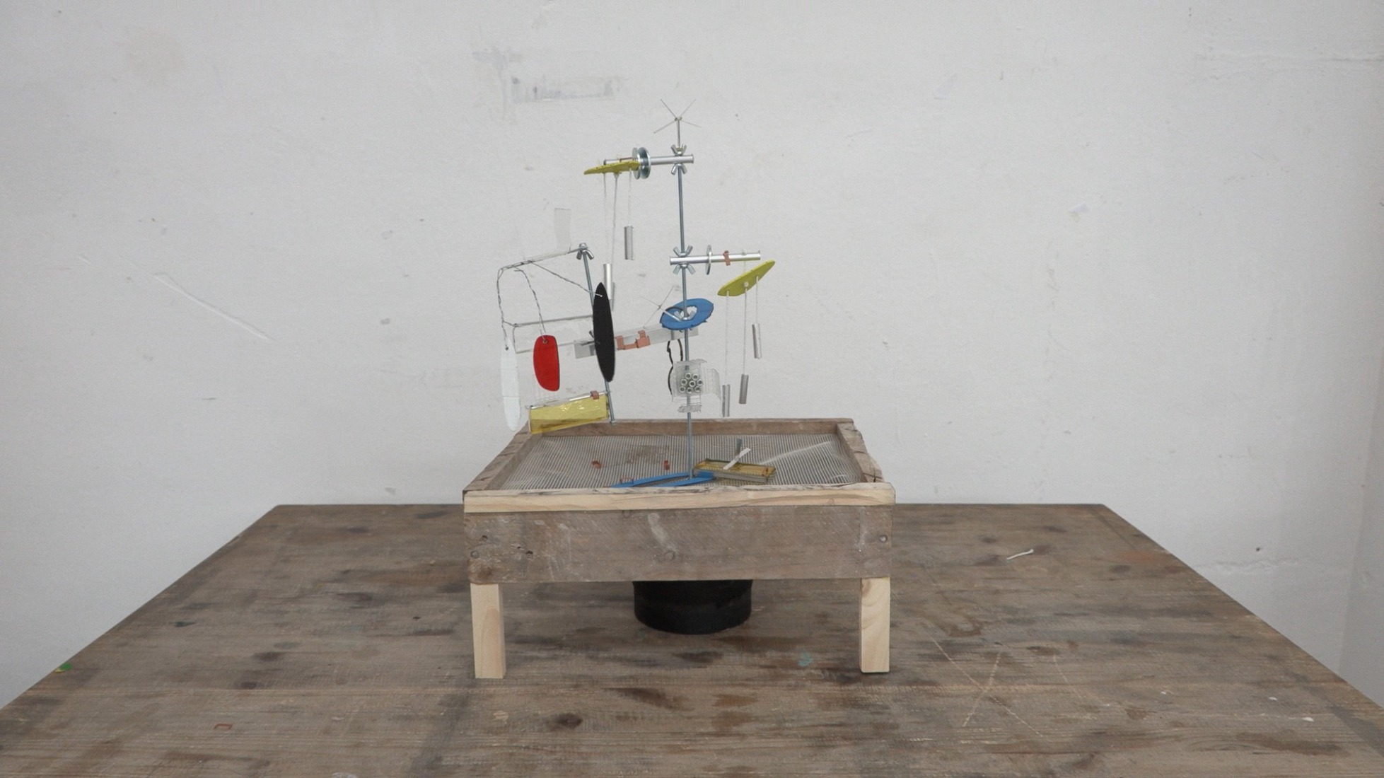 Habitàcola Award.  Symphonies of Fragments by Laura Izaguirre Forné and Helena-Selma Mora Undurraga (students at BAU - University Center for Arts and Design); mentored by Pierino dal Pozzo and Aina Roca Mora.