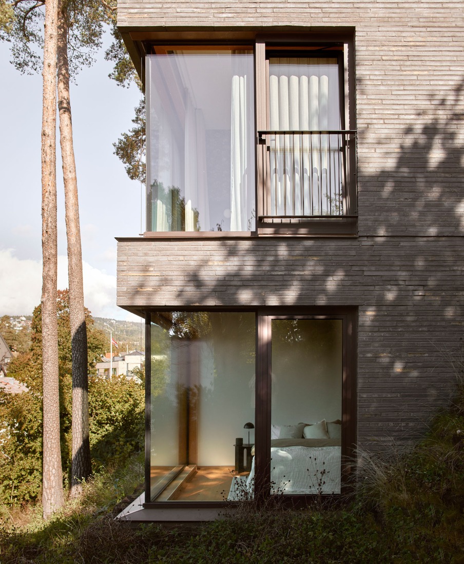 Grimelundsveien Apartments by R21 Arkitekter. Photograph by Mariela Apollonio.