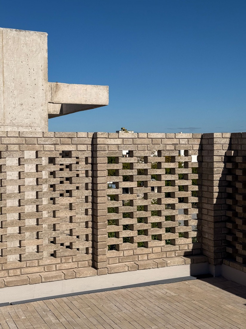 NÑZ 3949 por Estudio Arqtipo. Fotografía por Israel Caire.