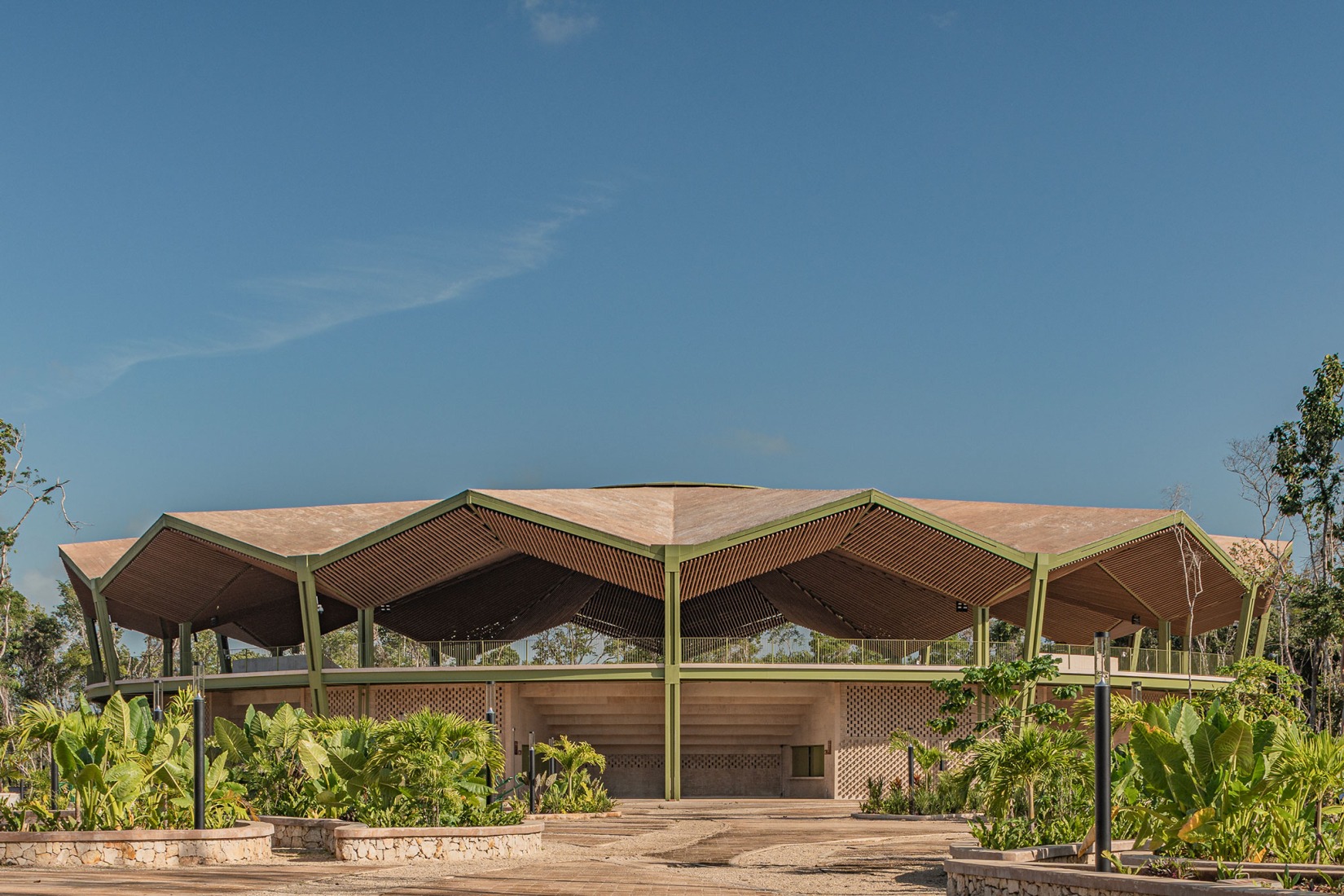 Arena. Quintana Roo Park by Aidia Studio. Photography by Andrés Cedillo. Arena. Quintana Roo Park by Aidia Studio. Photography by Andrés Cedillo.