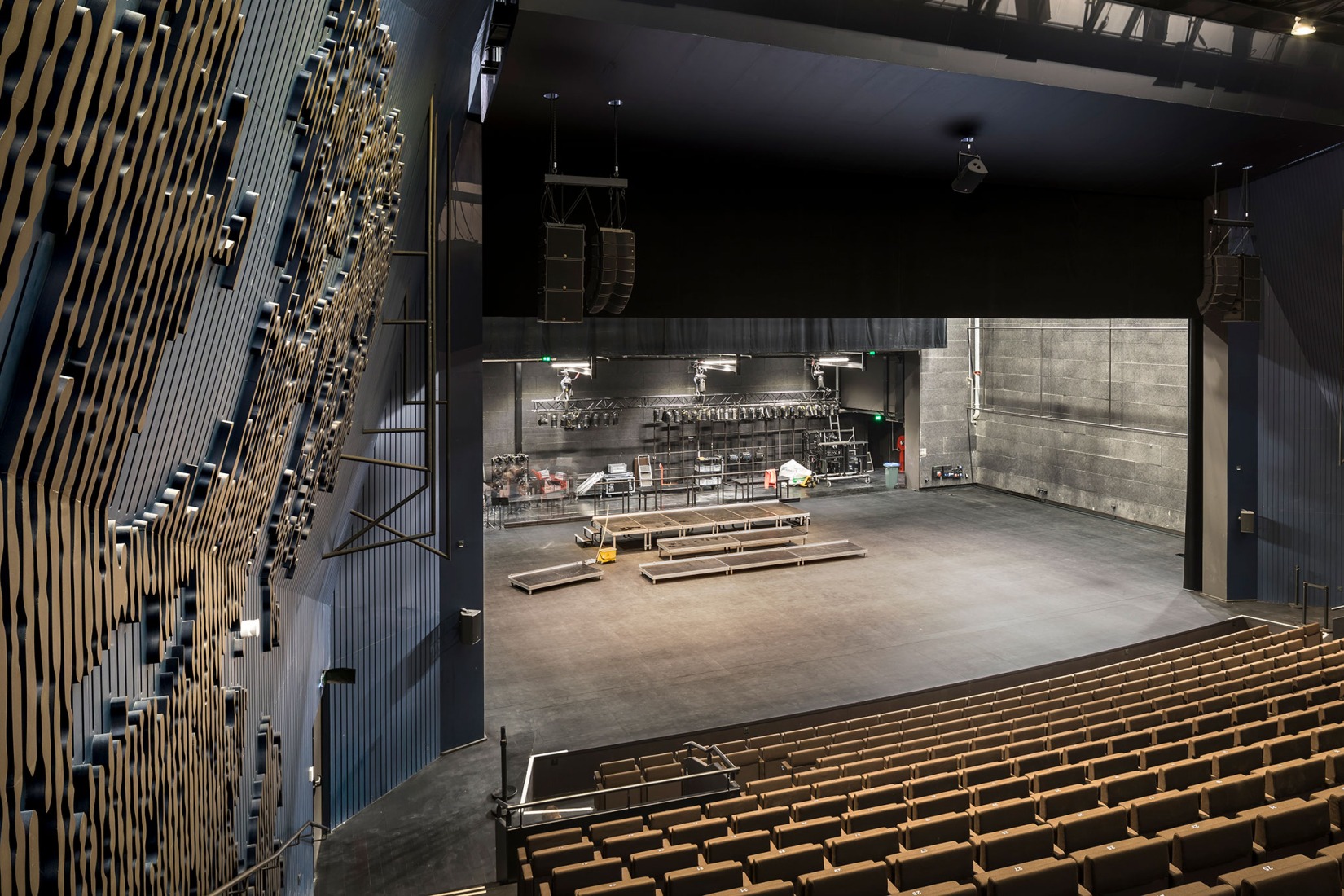 Teatro Regional de Beauvaisis por AJC Architectes. Fotografía por Sergio Grazia.