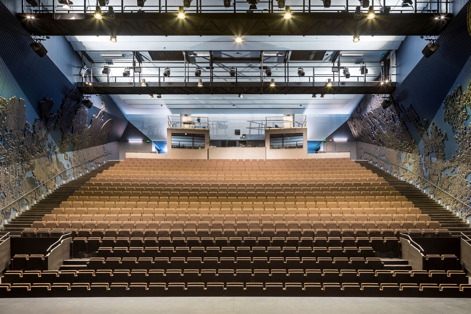 Teatro Regional de Beauvaisis por AJC Architectes. Fotografía por Sergio Grazia.