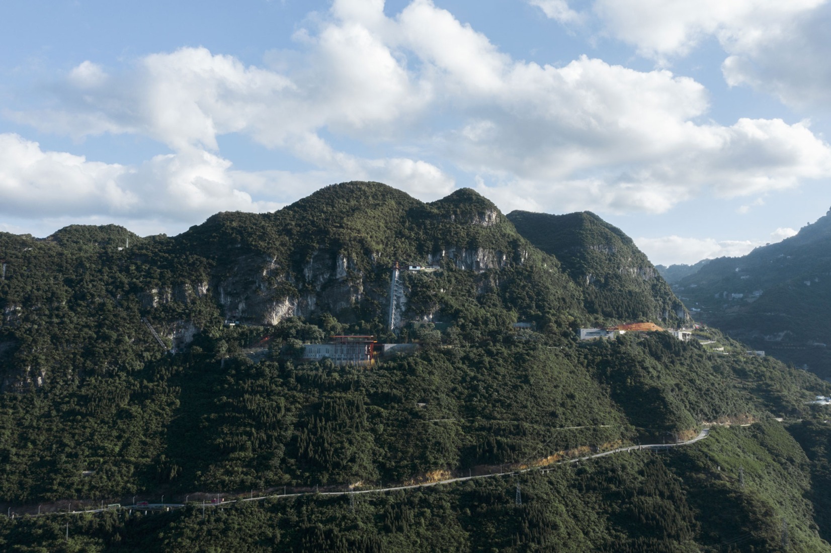 Renovating of Tianbao Cave District of Erlang Town por Jiakun Architects. Photography by Arch-Exist.