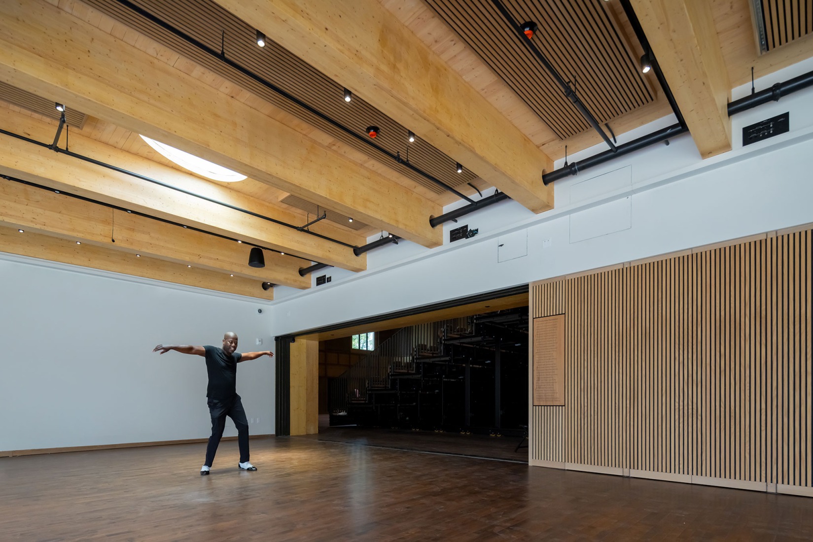 Teatro Doris Theatre por Mecanoo. Fotografía por Iwan Baan, Cortesía por Jacob's Pillow.