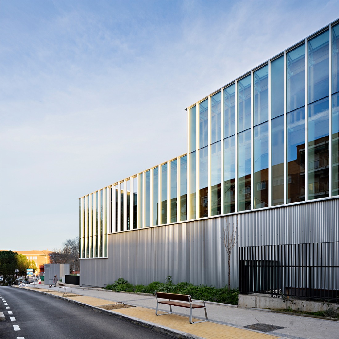 La Biblioteca de los Mil Soles por MADC & Partners. Fotografía por Javier Callejas (fotógrafo en Verosímil). La Biblioteca de los Mil Soles por MADC & Partners. Fotografía por Javier Callejas (fotógrafo en Verosímil).