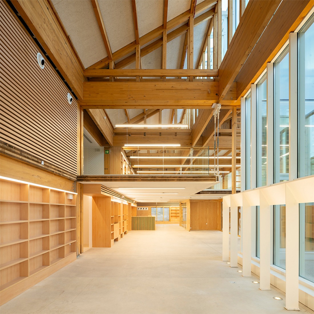 La Biblioteca de los Mil Soles por MADC & Partners. Fotografía por Javier Callejas (fotógrafo en Verosímil). La Biblioteca de los Mil Soles por MADC & Partners. Fotografía por Javier Callejas (fotógrafo en Verosímil).