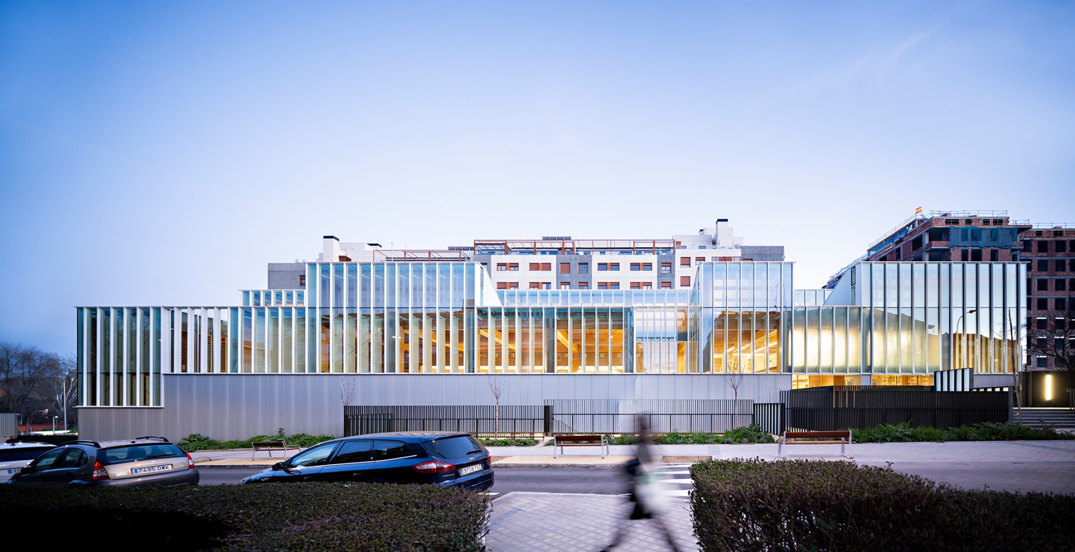 La Biblioteca de los Mil Soles por MADC & Partners. Fotografía por Javier Callejas (fotógrafo en Verosímil). La Biblioteca de los Mil Soles por MADC & Partners. Fotografía por Javier Callejas (fotógrafo en Verosímil).