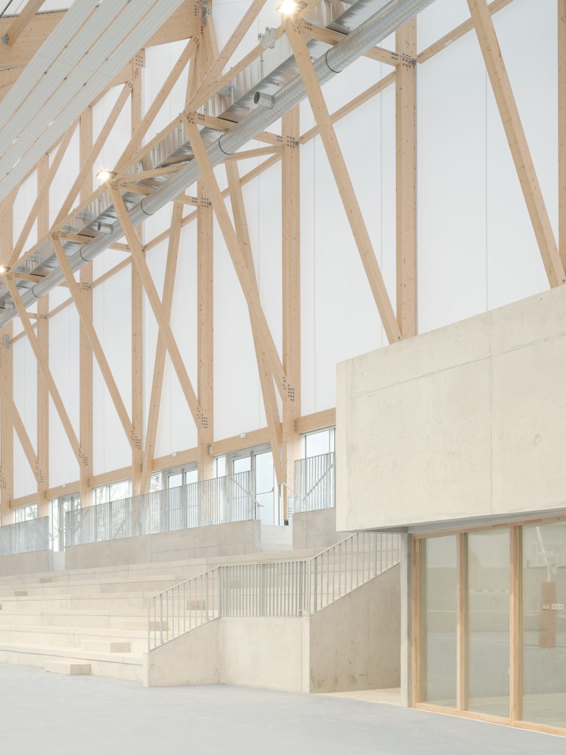 Complejo Deportivo Y Cultural Josephine Baker - Marie-Jose Perec por Onze04. Fotografía por Juan Cardona.