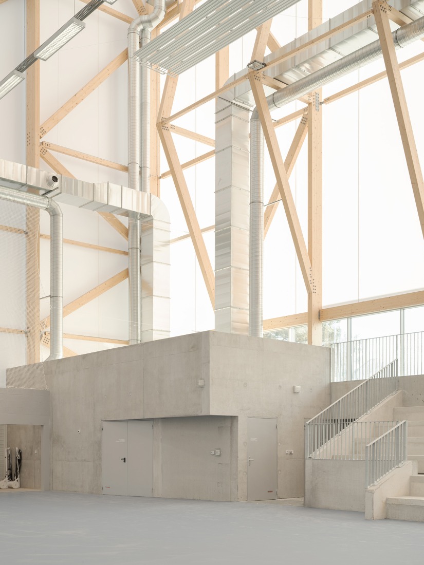 Complejo Deportivo Y Cultural Josephine Baker - Marie-Jose Perec por Onze04. Fotografía por Juan Cardona.