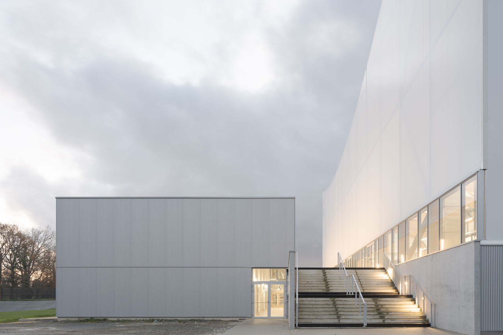 Complejo Deportivo Y Cultural Josephine Baker - Marie-Jose Perec por Onze04. Fotografía por Juan Cardona.