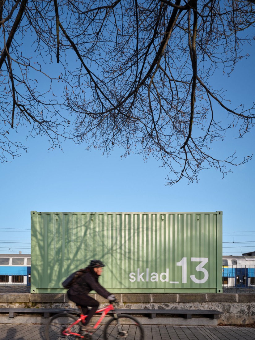 Drevak por Sodomka Sodomková Architekti. Fotografía por BoysPlayNice.