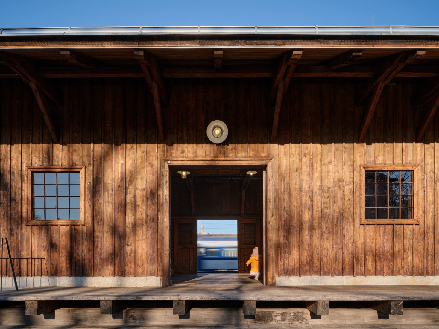 Drevak por Sodomka Sodomková Architekti. Fotografía por BoysPlayNice.