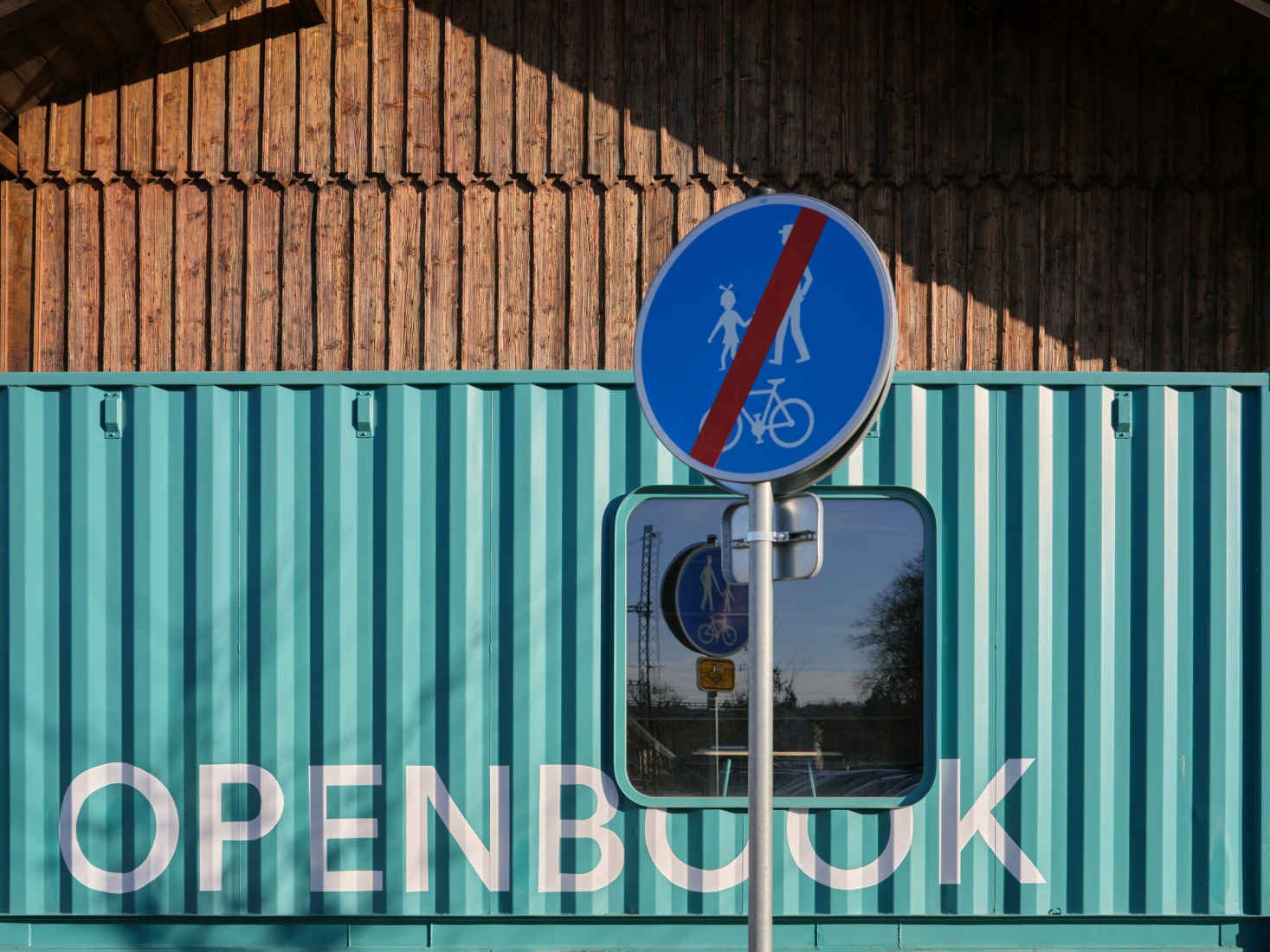 Drevak por Sodomka Sodomková Architekti. Fotografía por BoysPlayNice.