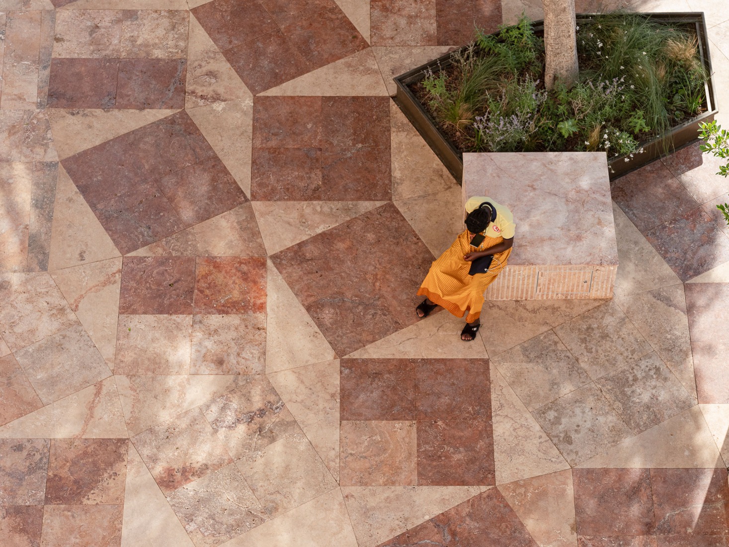 Proyecto de Urbanización Plaza de la Constitución Almería por Ordaz Estudio de Arquitectura. Fotografía por Fernando Alda. Proyecto de Urbanización Plaza de la Constitución Almería por Ordaz Estudio de Arquitectura. Fotografía por Fernando Alda.
