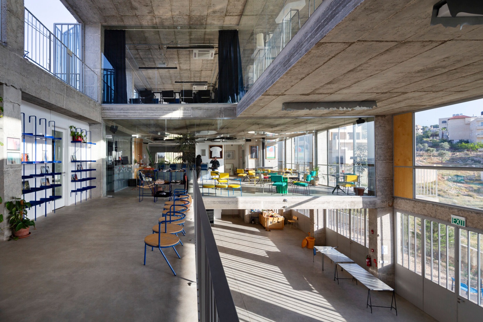 Inside. Wonder Cabinet by AAU Anastas. Aga Khan Trust for Culture / Mikaela Burstow. Inside. Wonder Cabinet by AAU Anastas. Aga Khan Trust for Culture / Mikaela Burstow.