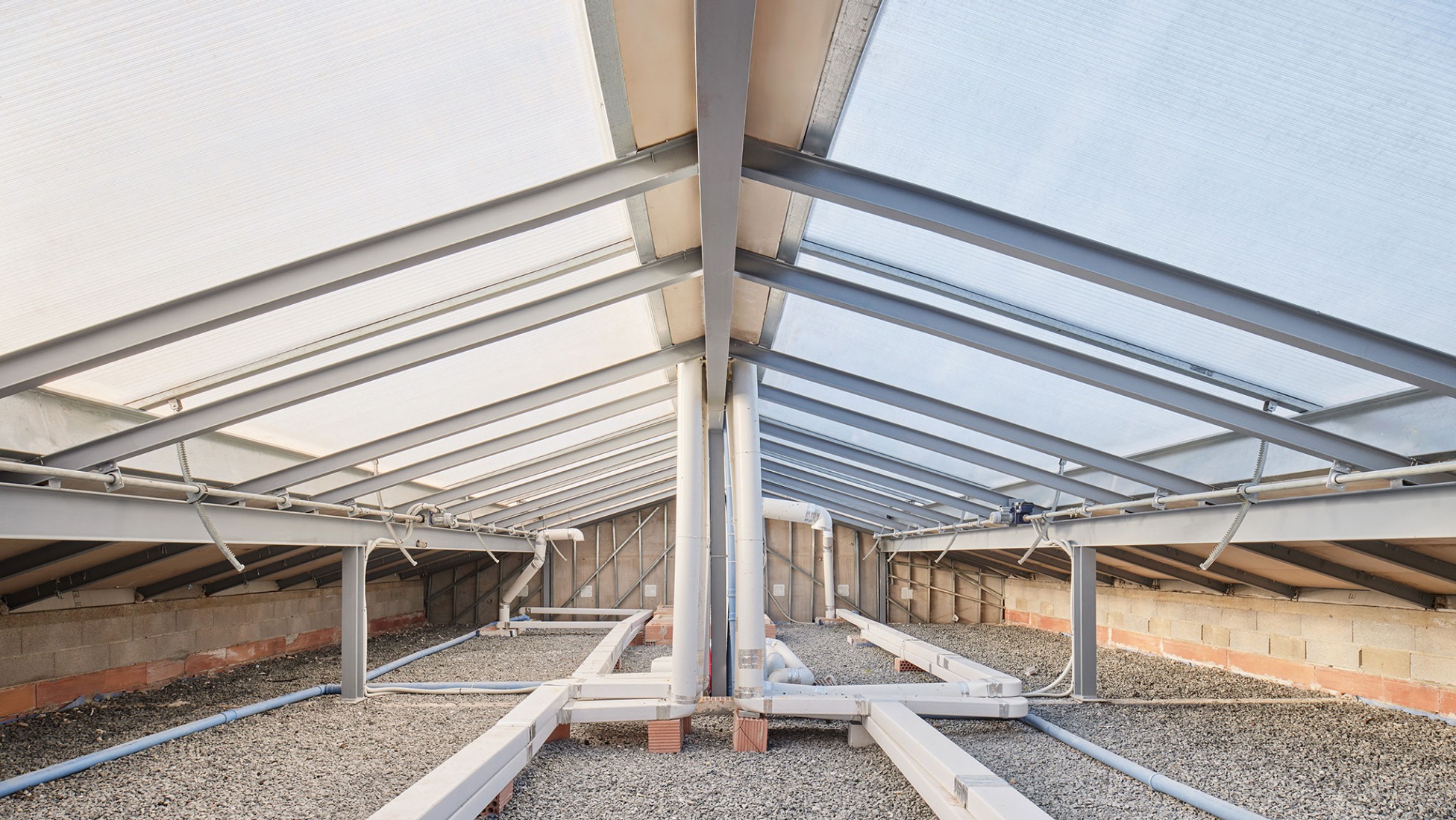 «Ses Veles Puigpunyent» por Alventosa Morell Arquitectes y Joan Josep Fortuny Giró. Fotografía por José Hevia.