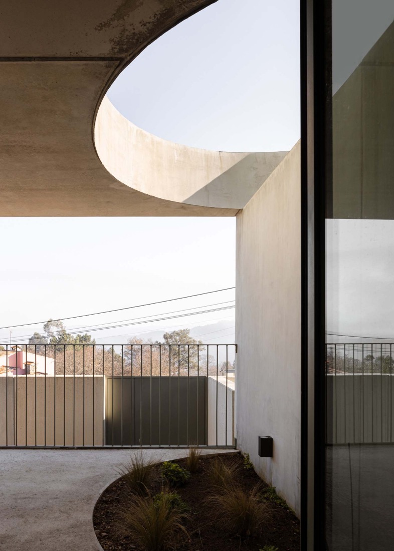 Casas G-5 por SUMMARY Architects. Fotografía por Alexander Bogorodskiy.