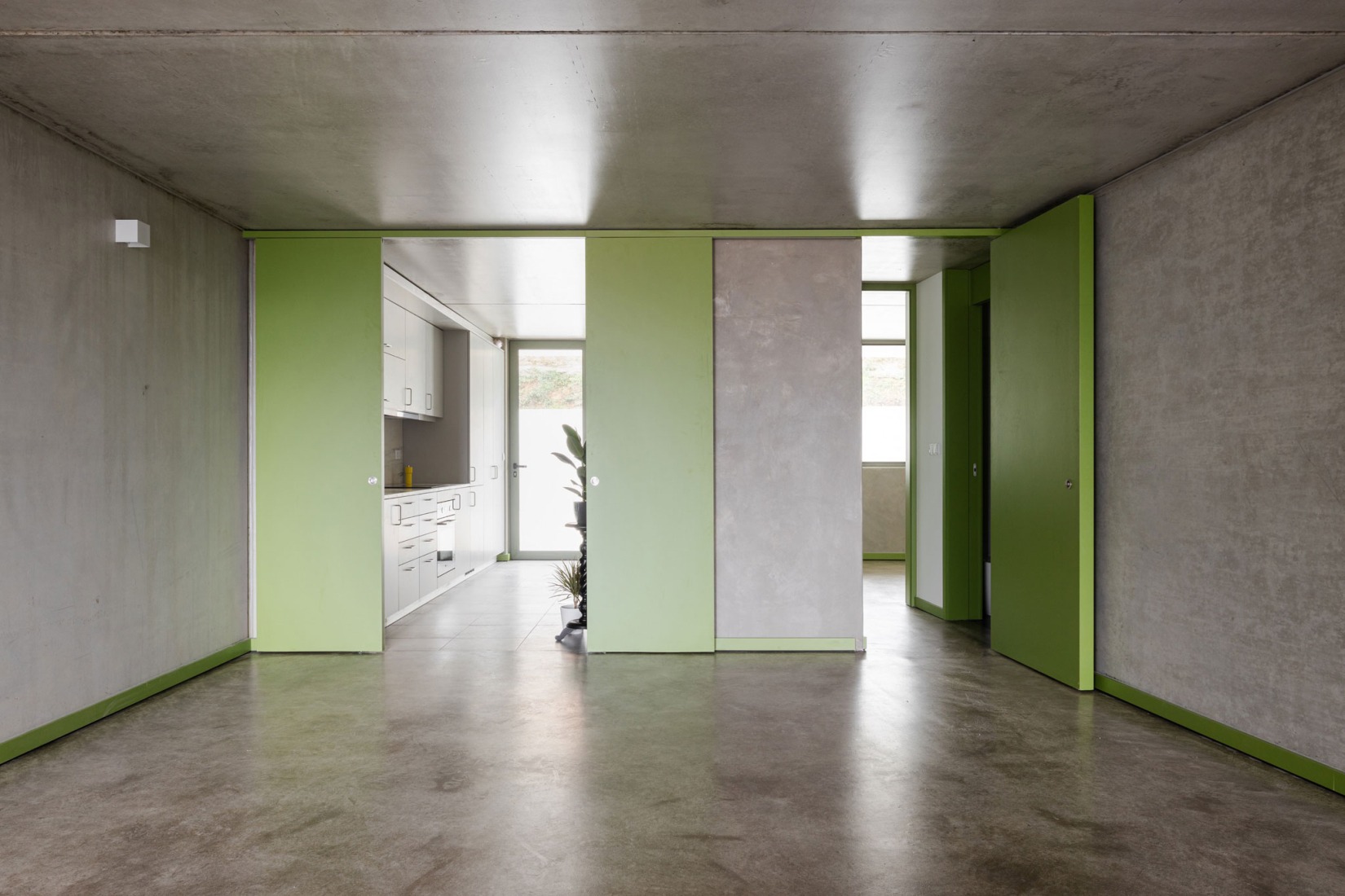 Casas G-5 por SUMMARY Architects. Fotografía por Alexander Bogorodskiy.