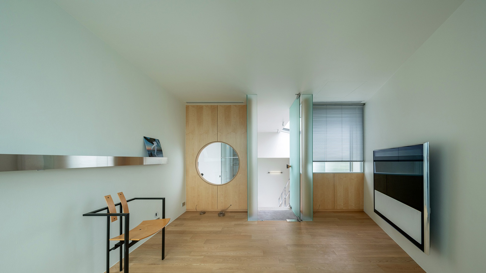 Casa AA por PHTAA. Fotografía por Kukkong. Casa AA por PHTAA. Fotografía por Kukkong.