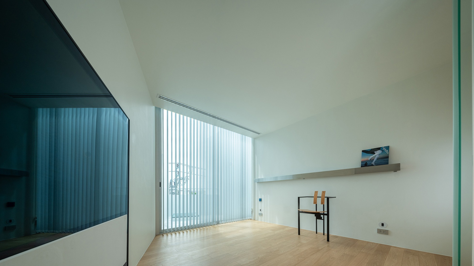 Casa AA por PHTAA. Fotografía por Kukkong. Casa AA por PHTAA. Fotografía por Kukkong.