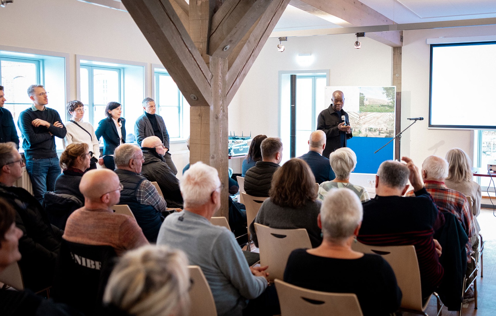 Museo Ehrhardt por Kéré architecture y HK Architekten. Fotografía por Silvio Rosenthal. Museo Ehrhardt por Kéré architecture y HK Architekten. Fotografía por Silvio Rosenthal.