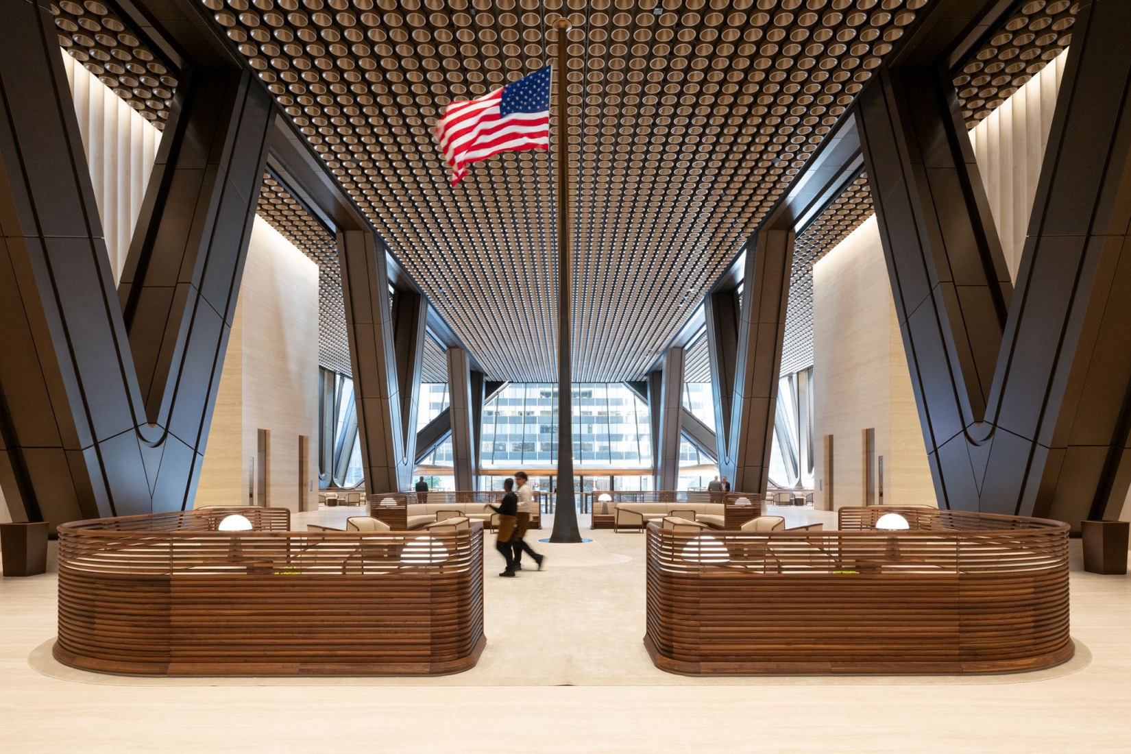 Lobby facing Park Avenue. JPMorganChase’s New HQ by Foster + Partners. Photograph by Nigel Young, courtesy of Foster + Partners. Lobby facing Park Avenue. JPMorganChase’s New HQ by Foster + Partners. Photograph by Nigel Young, courtesy of Foster + Partners.
