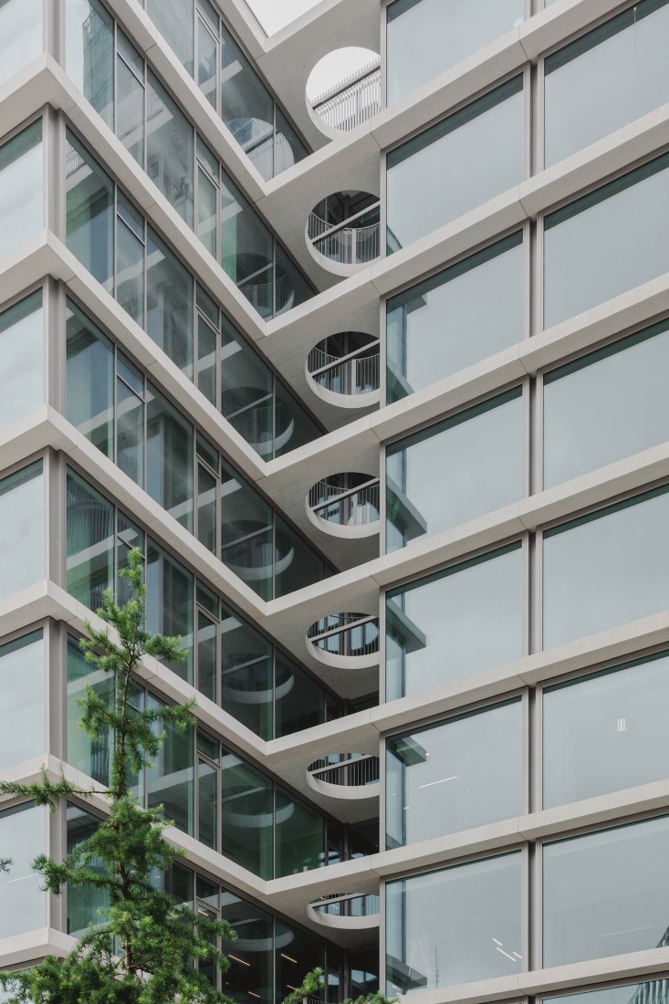 Towarowa 22 - Office house phase B by Jems Architekci. Photograph by Maria Kot.