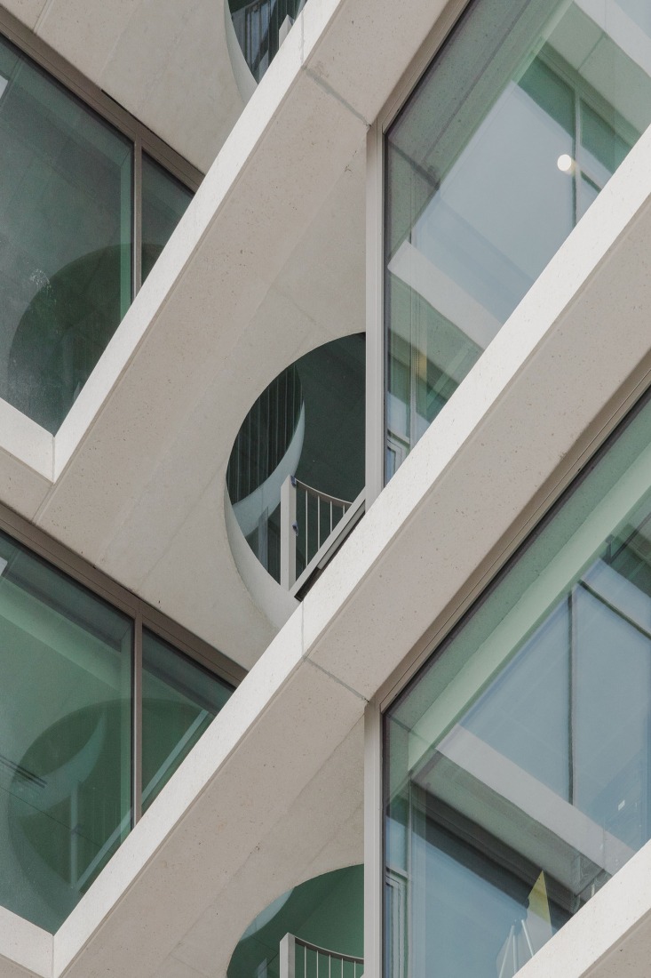 Towarowa 22 - Office house phase B by Jems Architekci. Photograph by Maria Kot.