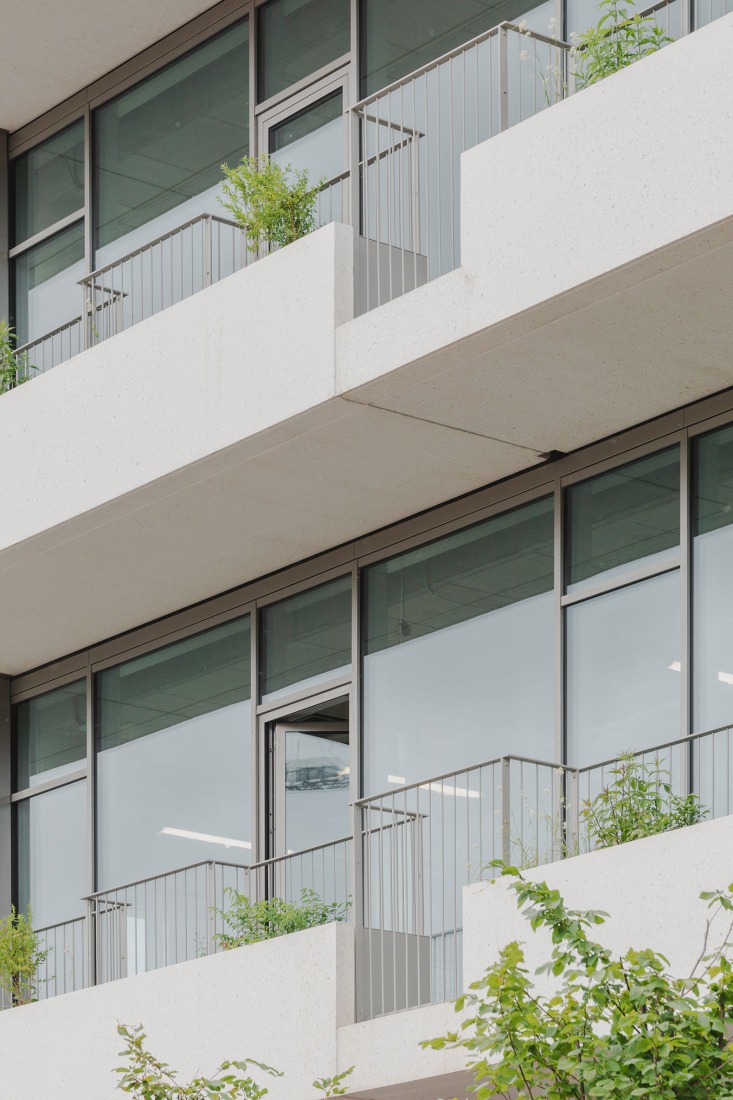 Towarowa 22 - Office house phase B by Jems Architekci. Photograph by Maria Kot.