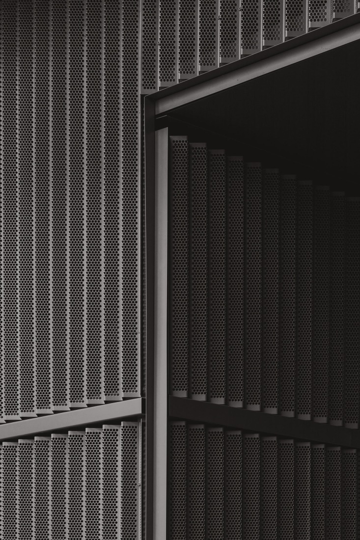 Towarowa 22 - Office house phase B by Jems Architekci. Photograph by Maria Kot.