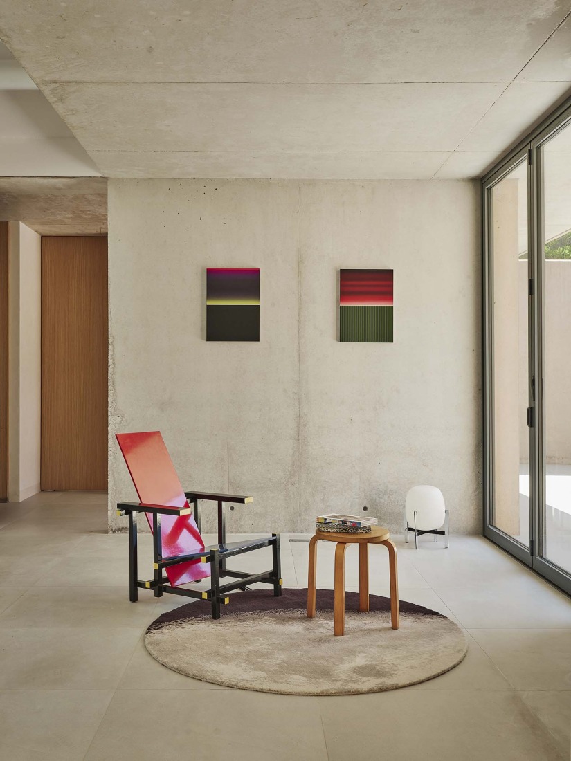 Casa en Cala Tamarit por Raúl Sánchez. Fotografía por David Zarzoso. Casa en Cala Tamarit por Raúl Sánchez. Fotografía por David Zarzoso.