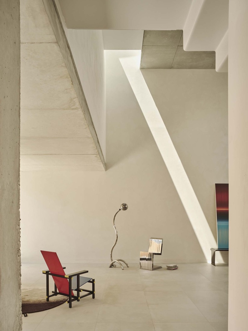 Casa en Cala Tamarit por Raúl Sánchez. Fotografía por David Zarzoso. Casa en Cala Tamarit por Raúl Sánchez. Fotografía por David Zarzoso.