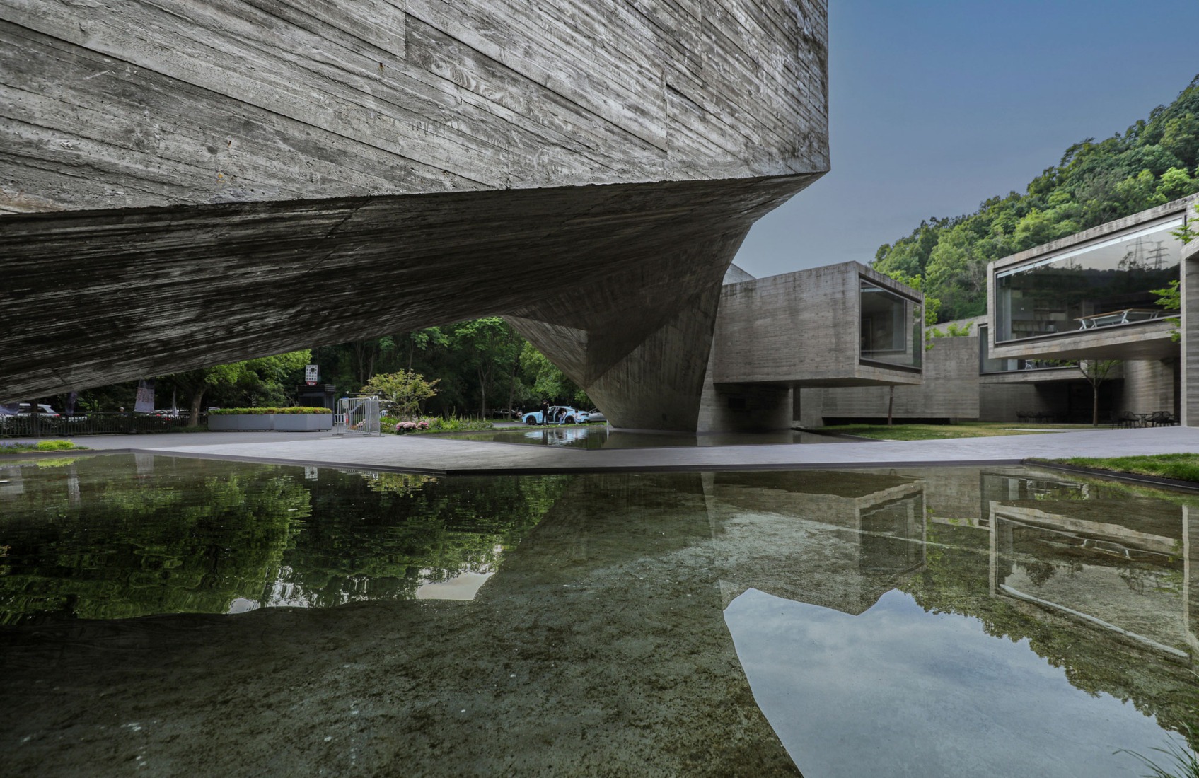 Xiao Feng Art Museum by ZAO / standardarchitecture. Photography by Shen Yang.