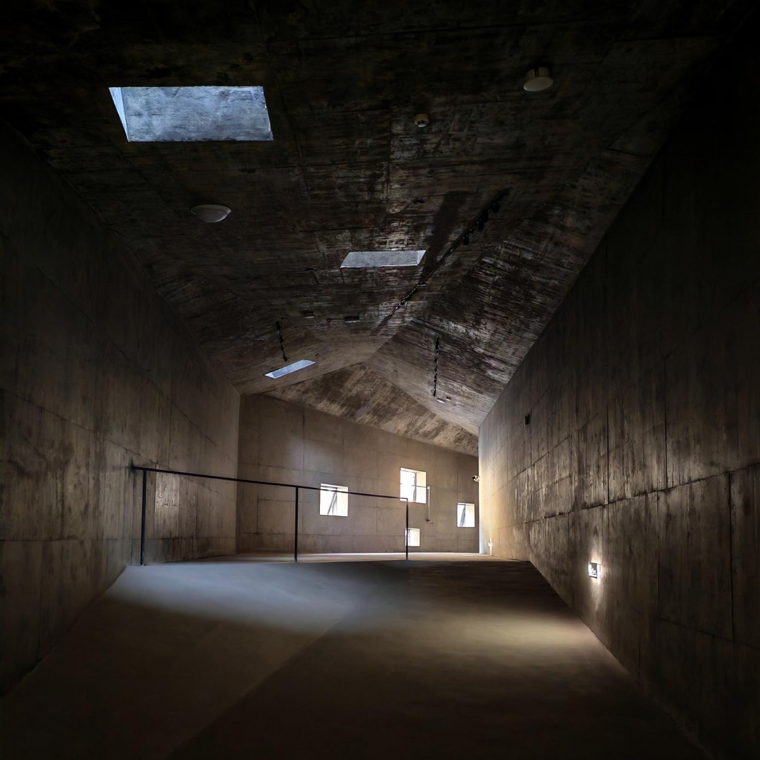 Xiao Feng Art Museum by ZAO / standardarchitecture. Photography by Shen Yang.