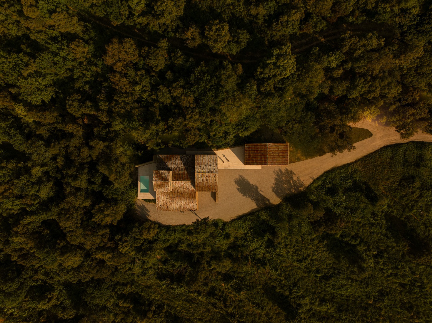 Mas Cadalt by Fran Silvestre Arquitectos. Photograph by Fernando Guerra.