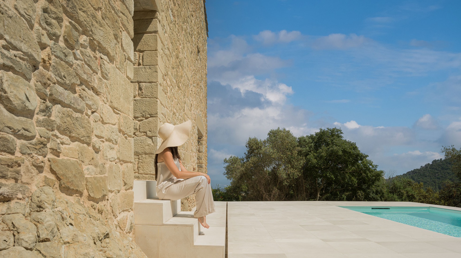 Mas Cadalt by Fran Silvestre Arquitectos. Photograph by Fernando Guerra.