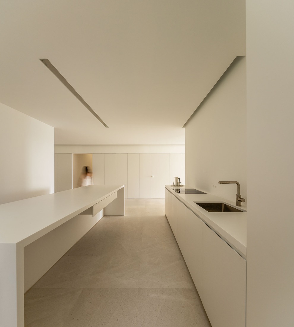 Mas Cadalt by Fran Silvestre Arquitectos. Photograph by Fernando Guerra.
